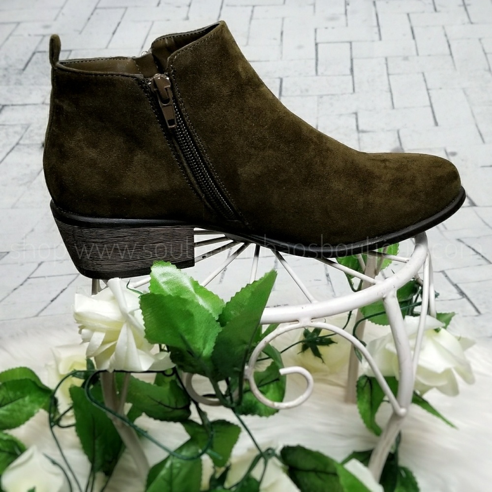 🎉 HUGE SALE 🎉  Olive You Booties - Picture 3 of 6